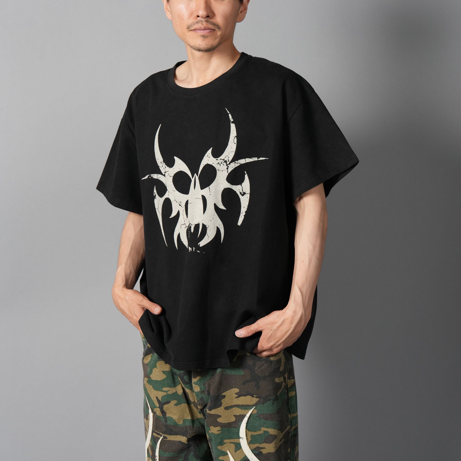 【残りわずか】Roach T-Shirt / ローチ Tシャツ (ブラック)