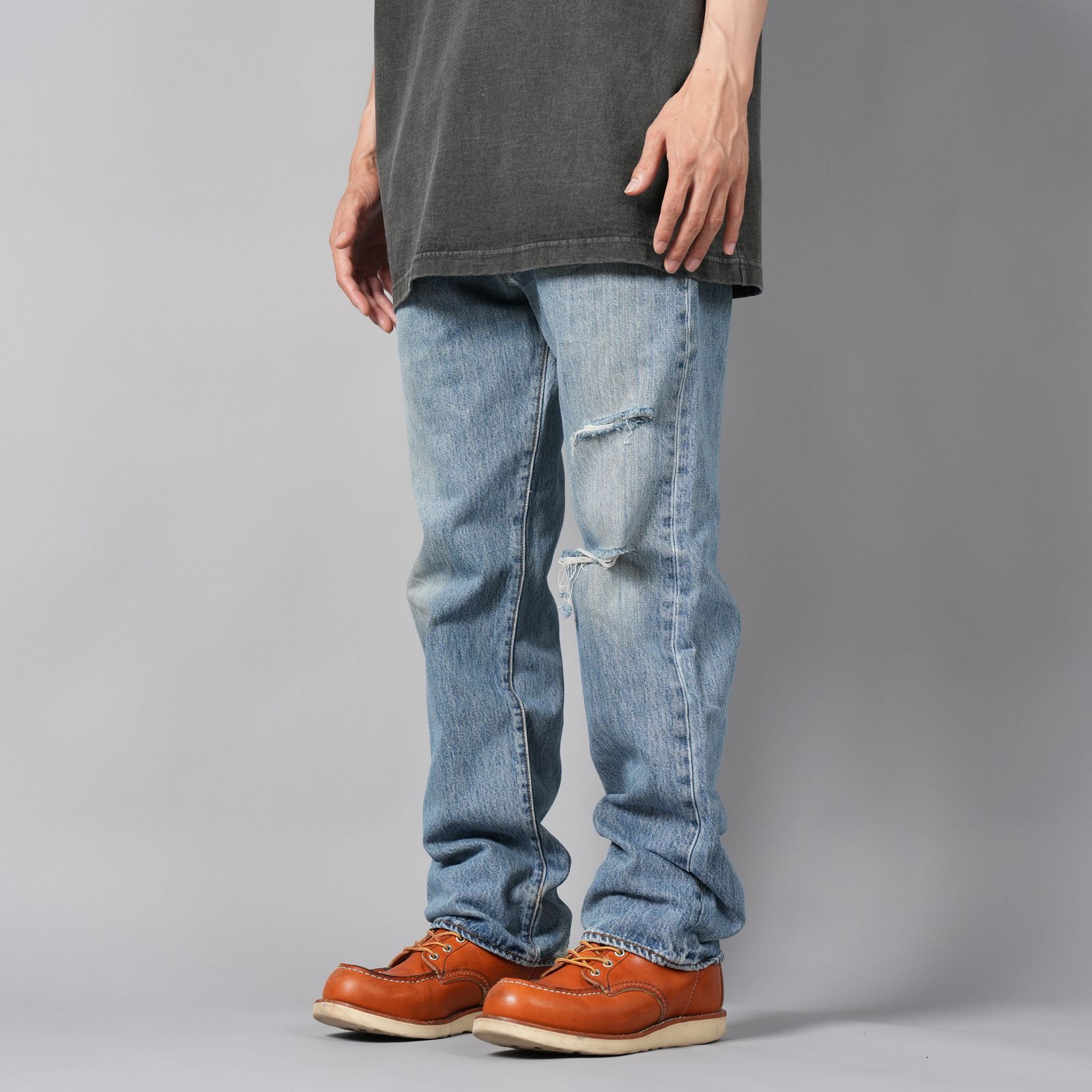 BASICKS x Vintage Levi's Heart Pocket Damage Denim / ハートポケットダメージデニム [34インチ] (ブルー)