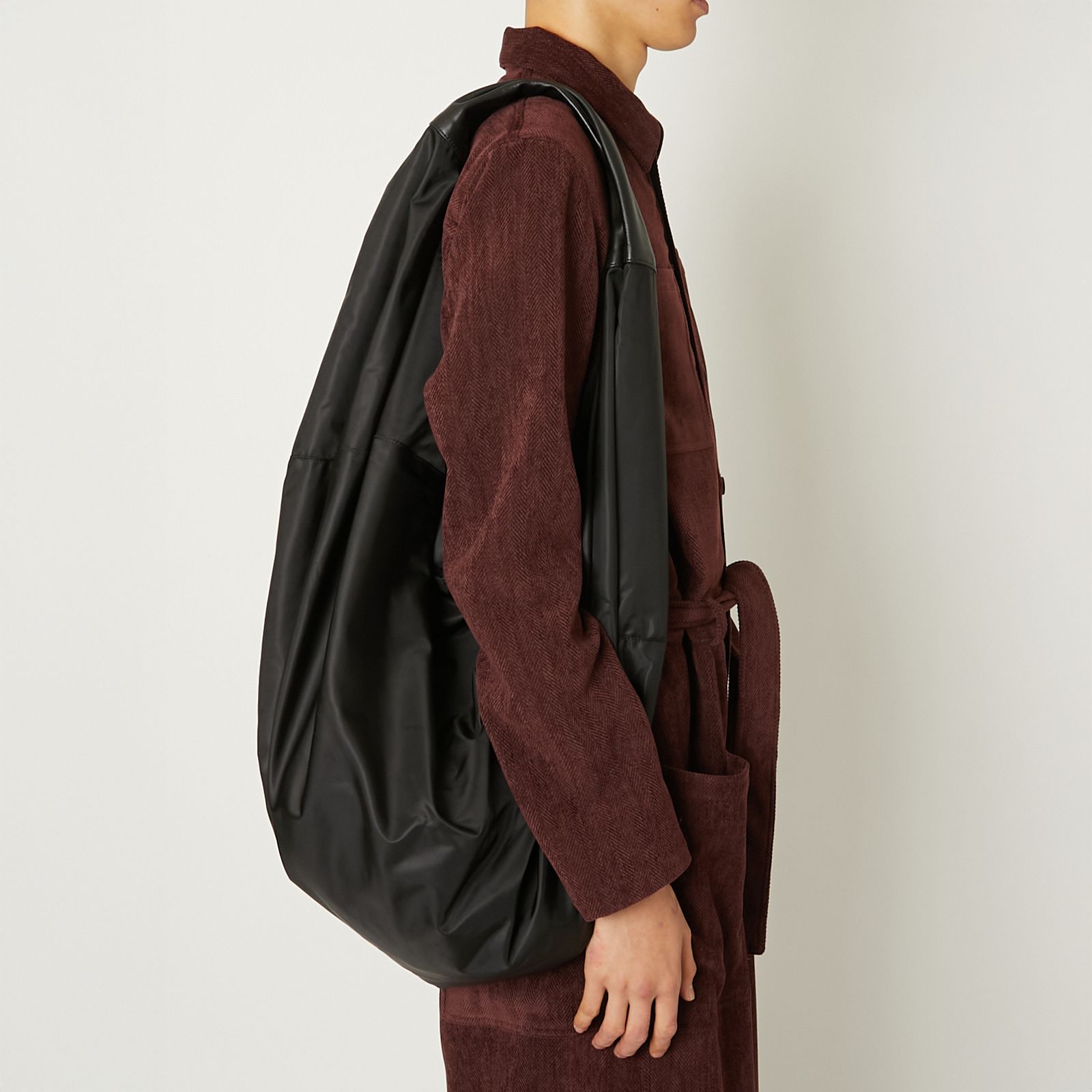 【ラスト1点】MIDDLE SIZE BAG / ミドルサイズバック (ブラック)