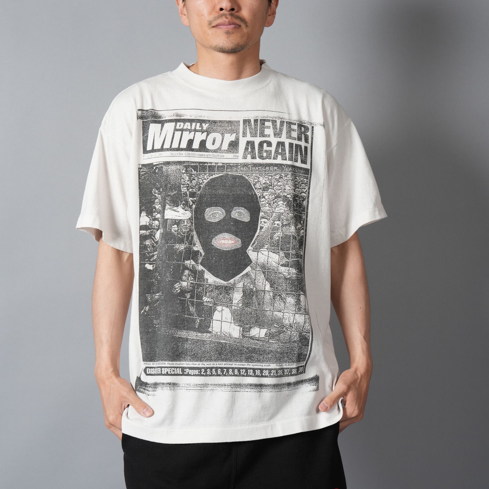 【残りわずか】【コラボ】SM-MK8-0000-C02 / JR_SS T-SHIRT / MASK / WHITE / Tシャツ (ホワイト)