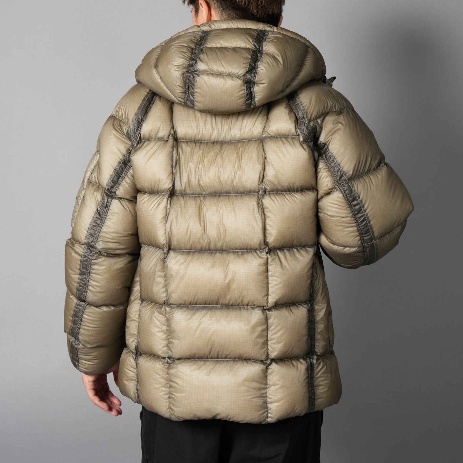 【残りわずか】D.D. SHELL HOODED DOWN JACKET / フーデッド ダウンジャケット (フォールンロック)