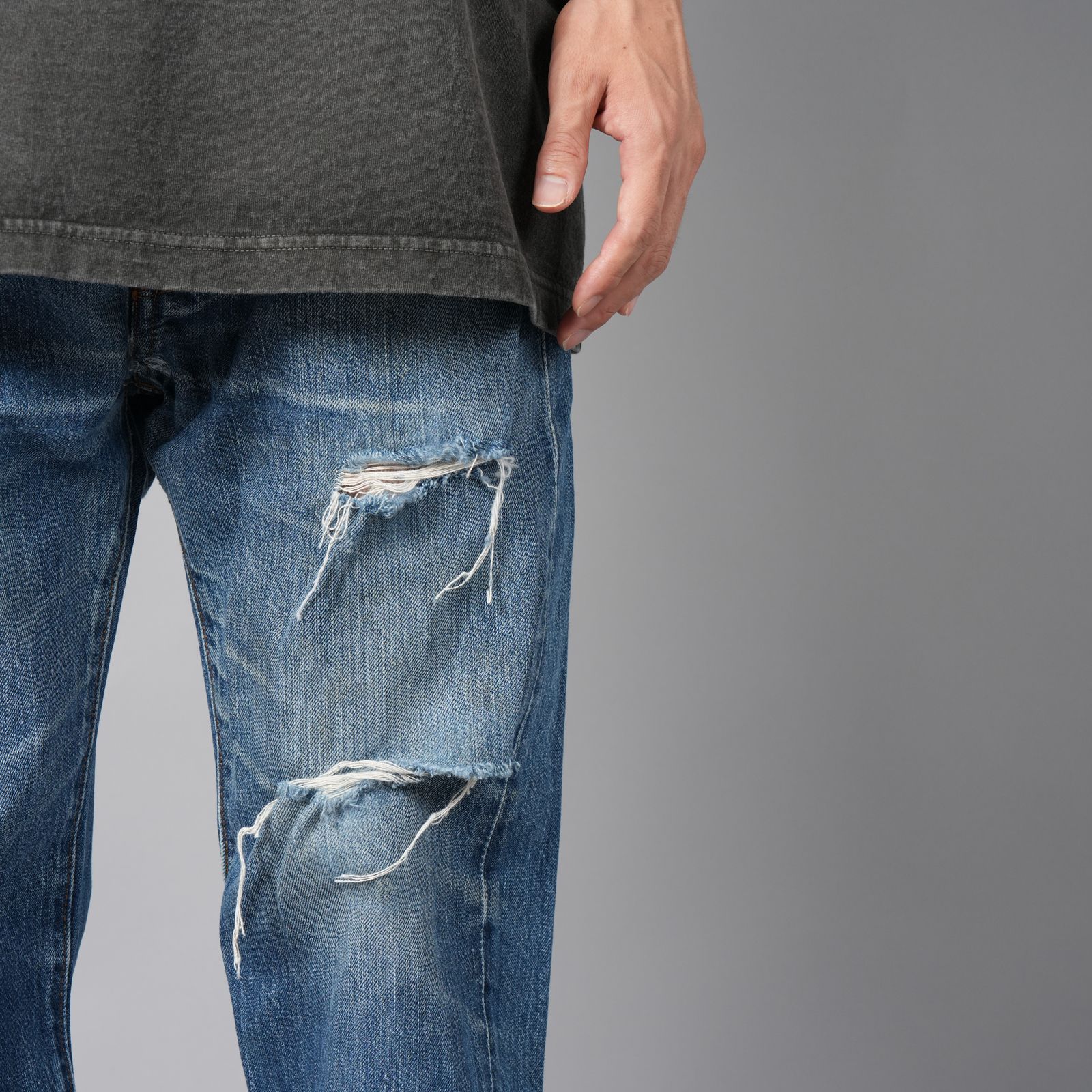 BASICKS x Vintage Levi's Heart Pocket Damage Denim / ハートポケットダメージデニム [32インチ] (ブルー)