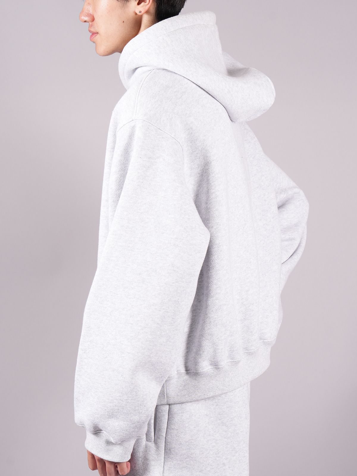【ラスト1点】【定番アイテム】 ESSENTIAL TERRY HOODIE WITH PUFF PAINT LOGO  / フーディー / パーカー 【ユニセックス】 (グレー)