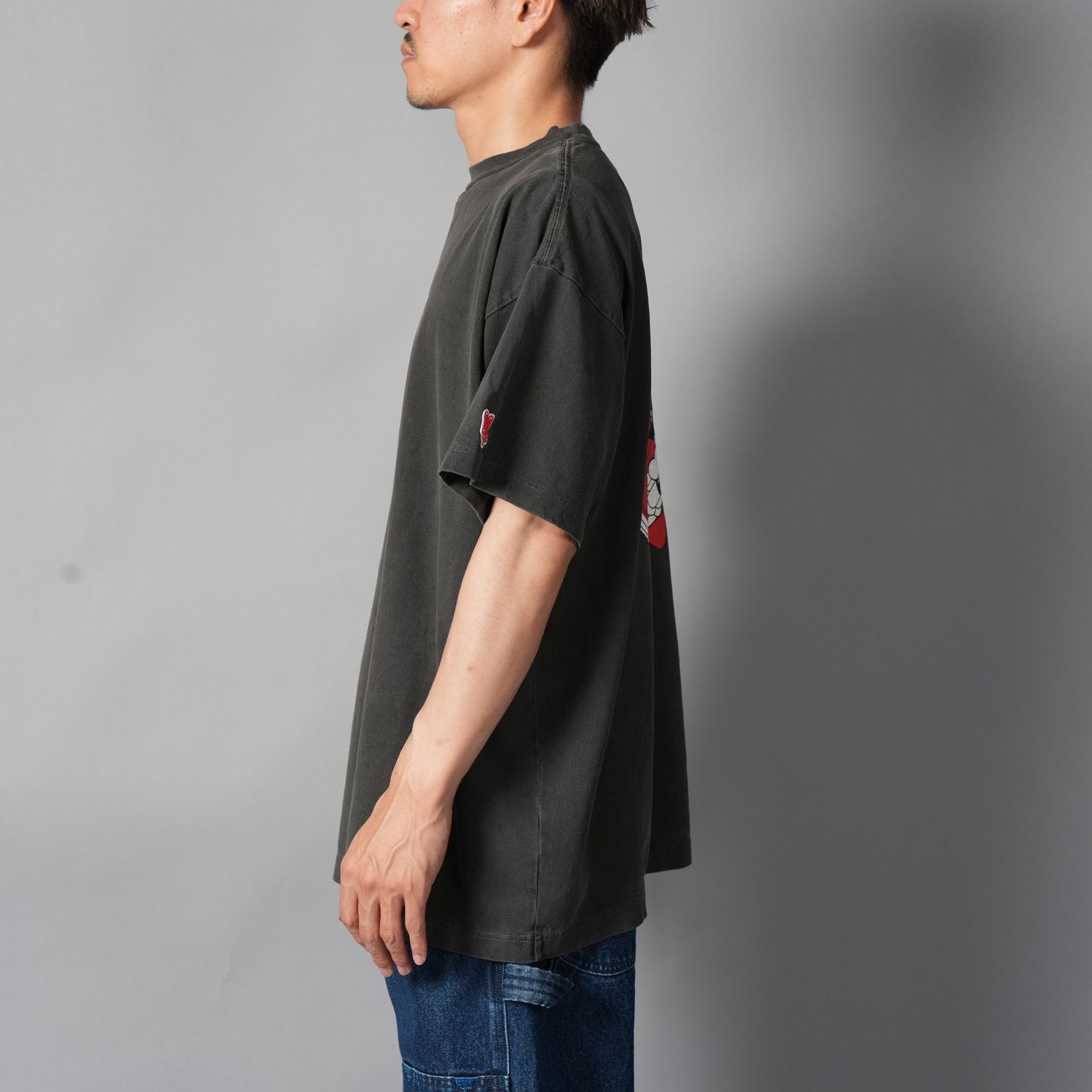 【コラボ】EU-MK1-0000-C05 / EU AB LOGO SS TEE  / BLACK / Tシャツ (ブラック)