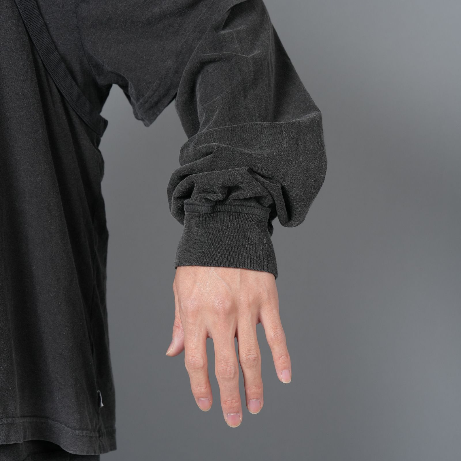AlexanderWang オーバーサイズフィットシャツ ユニセックス MrqKXpxe1YmF.jpg?width=768
