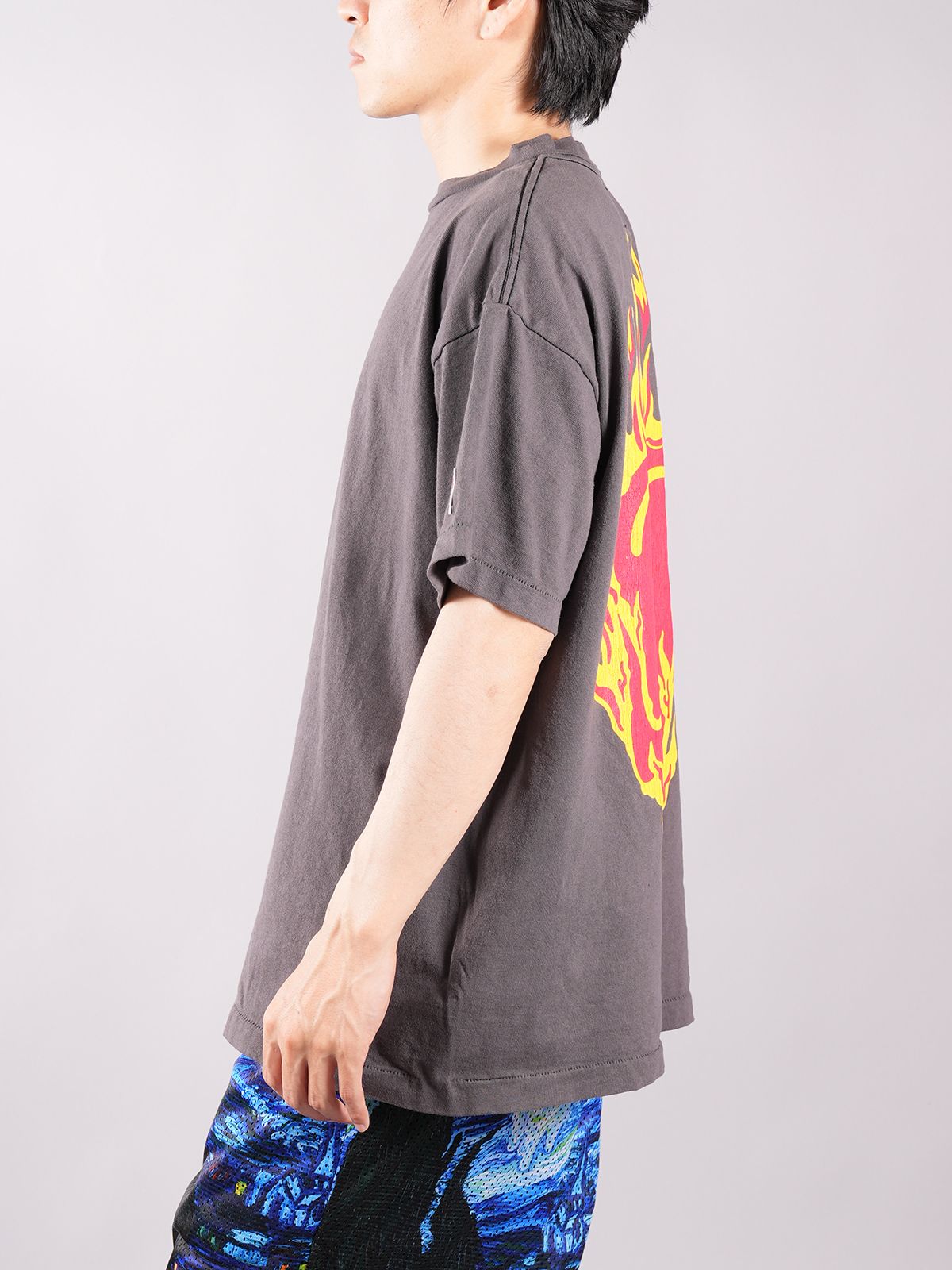 ラスト1点 / HEARTS ON FIRE T / Tシャツ   (チャコール)