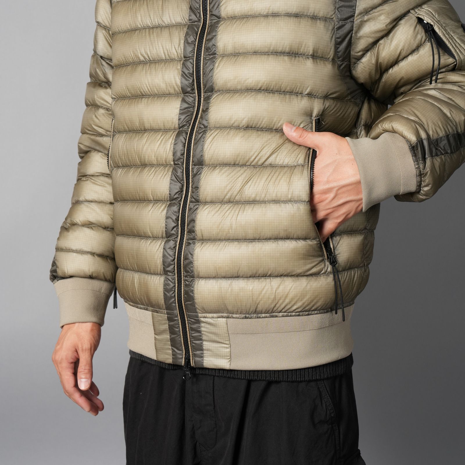 【残りわずか】D.D. Shell Hooded Lens Down Jacket / フーデッド レンズ ダウンジャケット (フォールンロック)