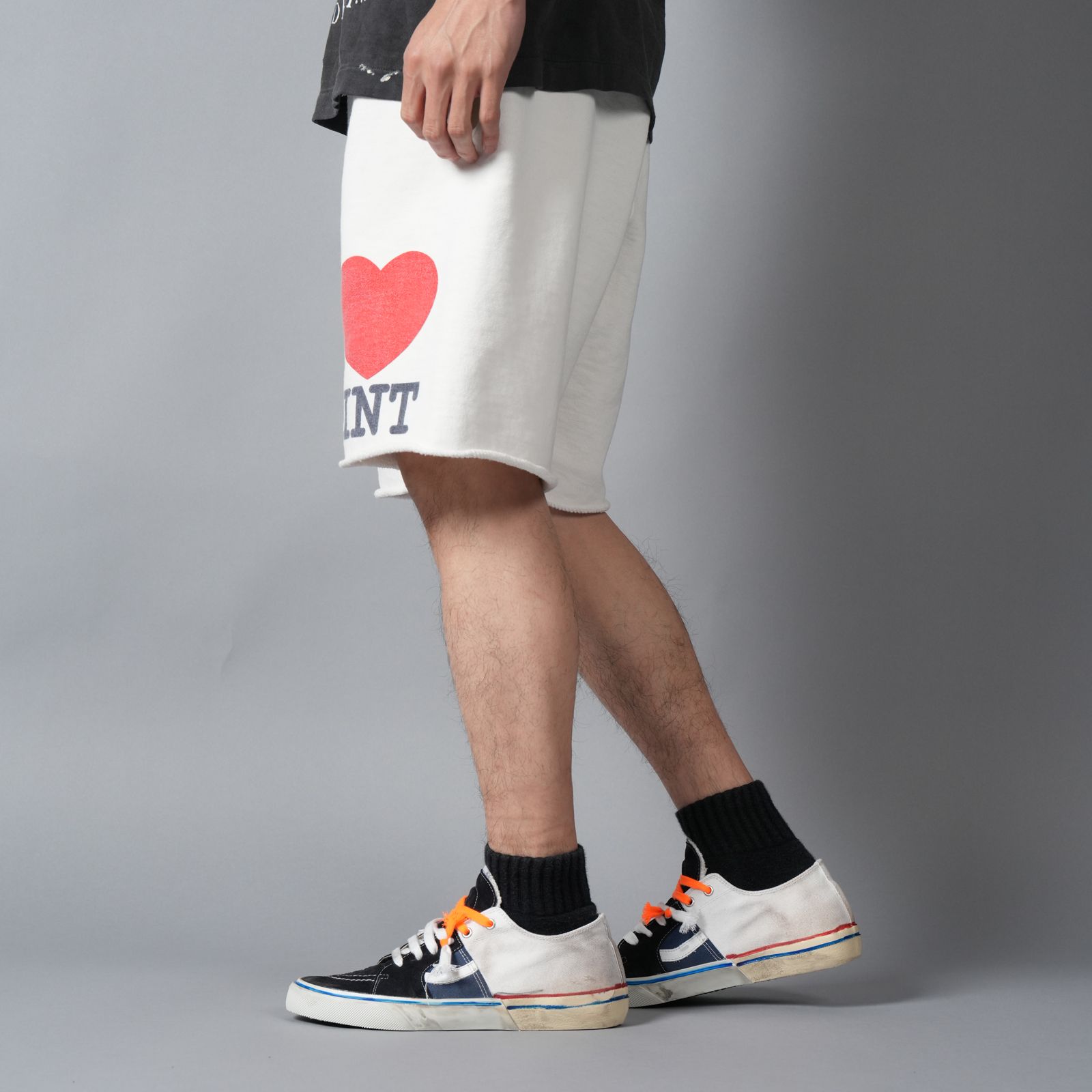SM-MK8-0000-067 / SWEAT SHORTS / I LOVE SAINT / WHT / スウェットショーツ (ホワイト)