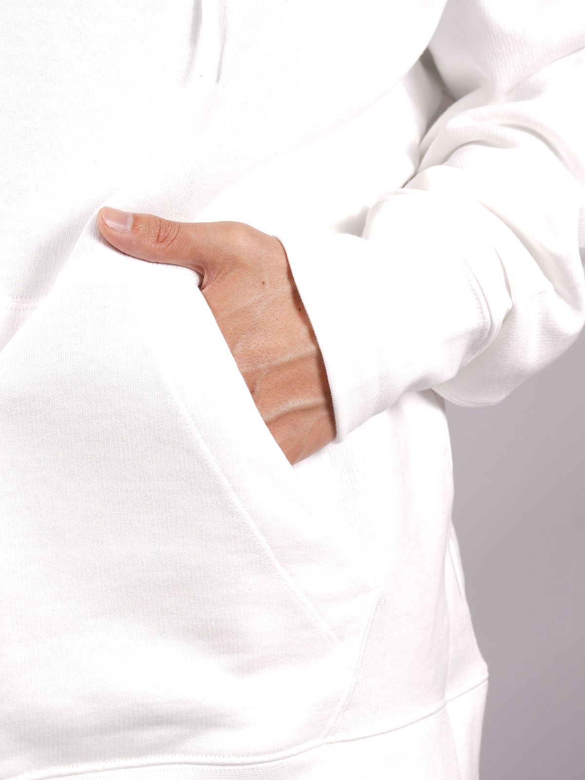 【ラスト1点】U CH1 LOGO HOODIE  / ユニセックス チャプターワン ロゴフーディー (ライトホワイト)
