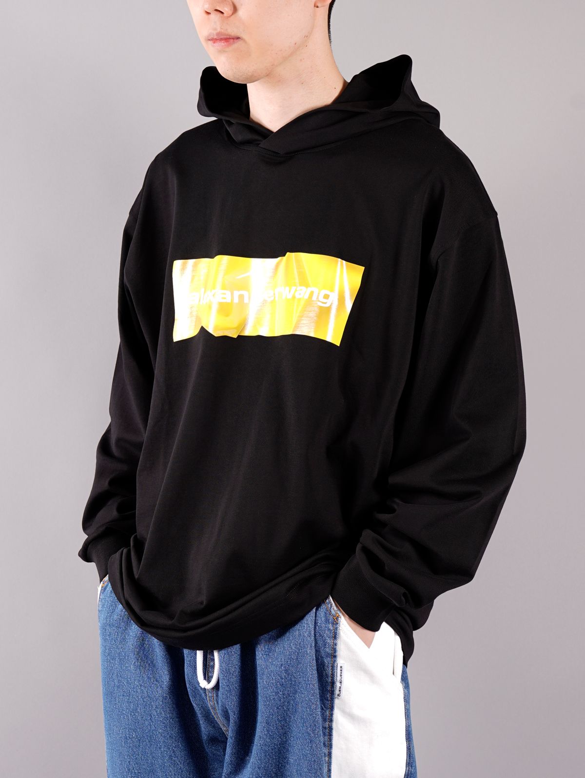 LONG SLEEVE TEE WITH CRUMPLED LOGO PRINT / ロングスリーブ クランプルド ロゴ プリント フーディー  (ブラック)