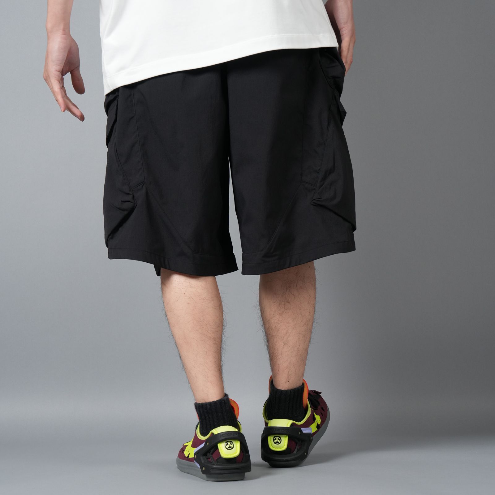 【ラスト1点】SP56A-M / NYLON STRETCH DOUBLE CARGO SHORT PANT / ショートパンツ [ウルトラワイドフィット][ストレッチ入り] (ブラック)
