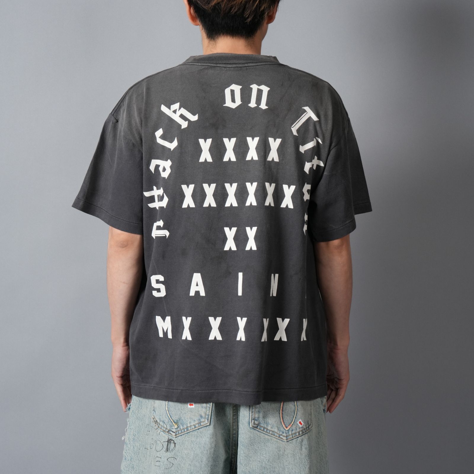 【ラスト1点】【コラボ】SM-MK8-0000-C77 / AOT_SS TEE / ATTACK ON TITAN BLK / Tシャツ (ブラック)