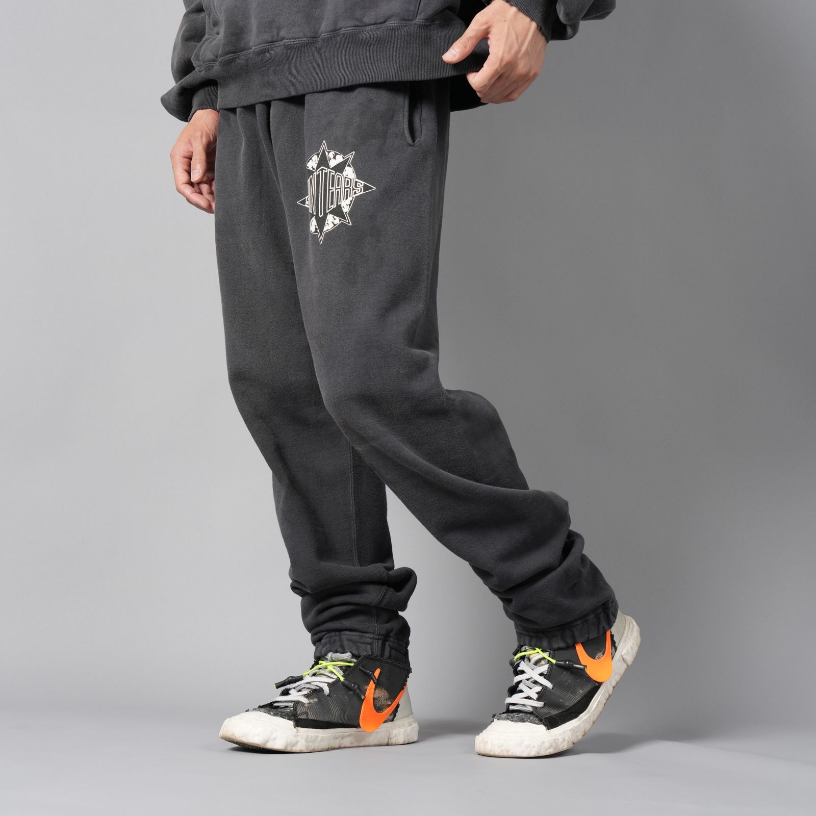 【ラスト1点】SM-YS1-0000-C47 /  DT_SWT PNT / ST TEARS / BLACK / スウェットパンツ (ブラック)