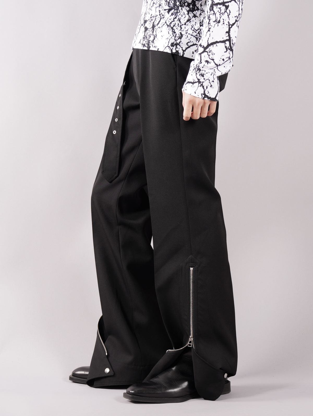 YUKI HASHIMOTO - 【ラスト1点】RIDERS DETAIL FLARED TROUSERS ...