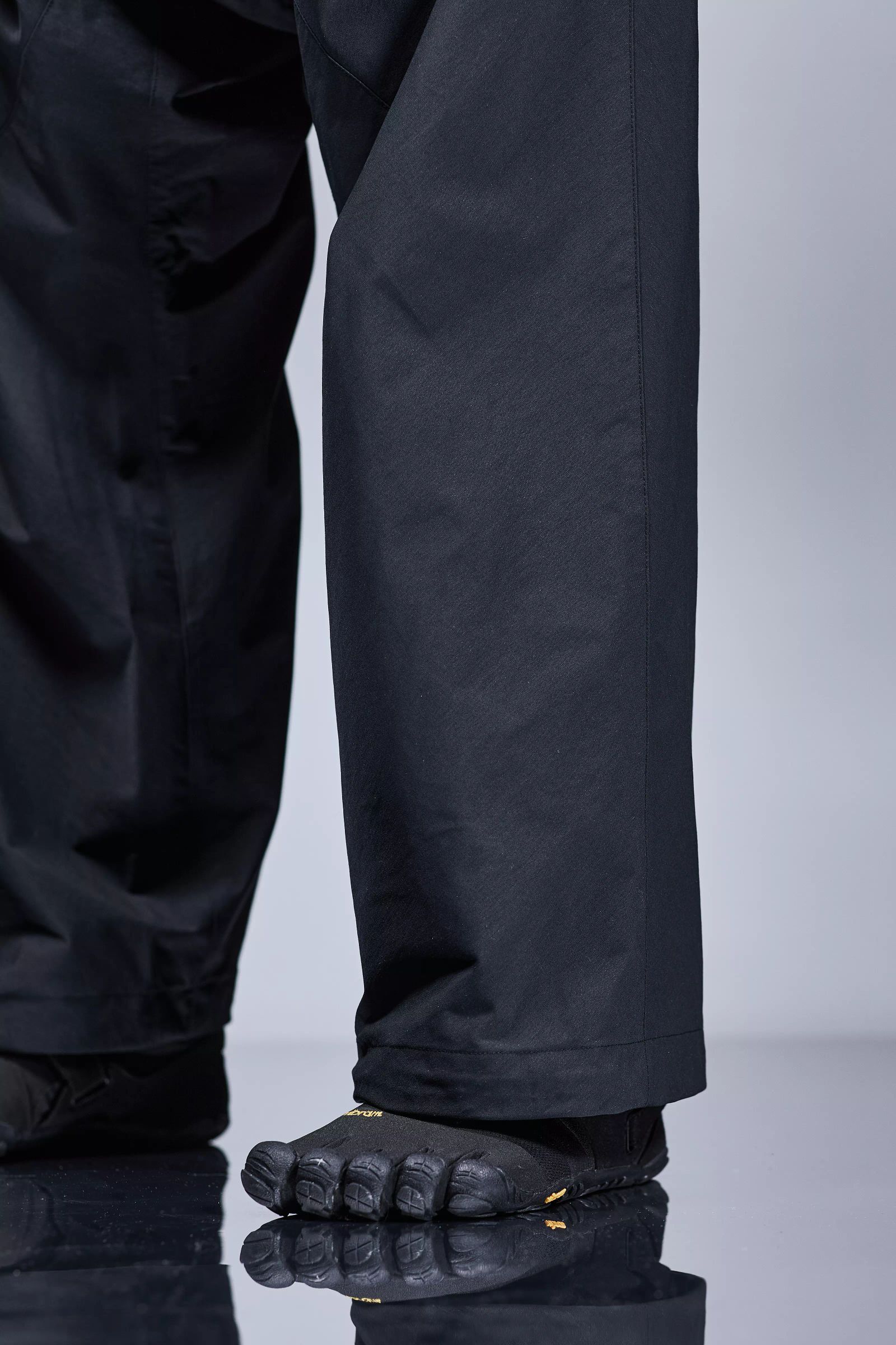 【ラスト1点】P30BL-E / Encapsulated Nylon Ultrawide Drawcord Trouser Gen. 1 / ナイロン ウルトラワイド ドローコード カーゴトラウザー [ウルトラワイドフィット](ブラック)