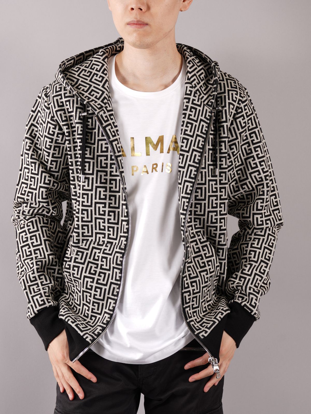 【ラスト1点】BH1 C&S ZIP HOODIE JERSEY MONOGRAM GRAPHIC / 1945 モノグラム スウェットシャツ (パーカー) / ブラウン / クラシックフィット / 定番商品 / メンズ