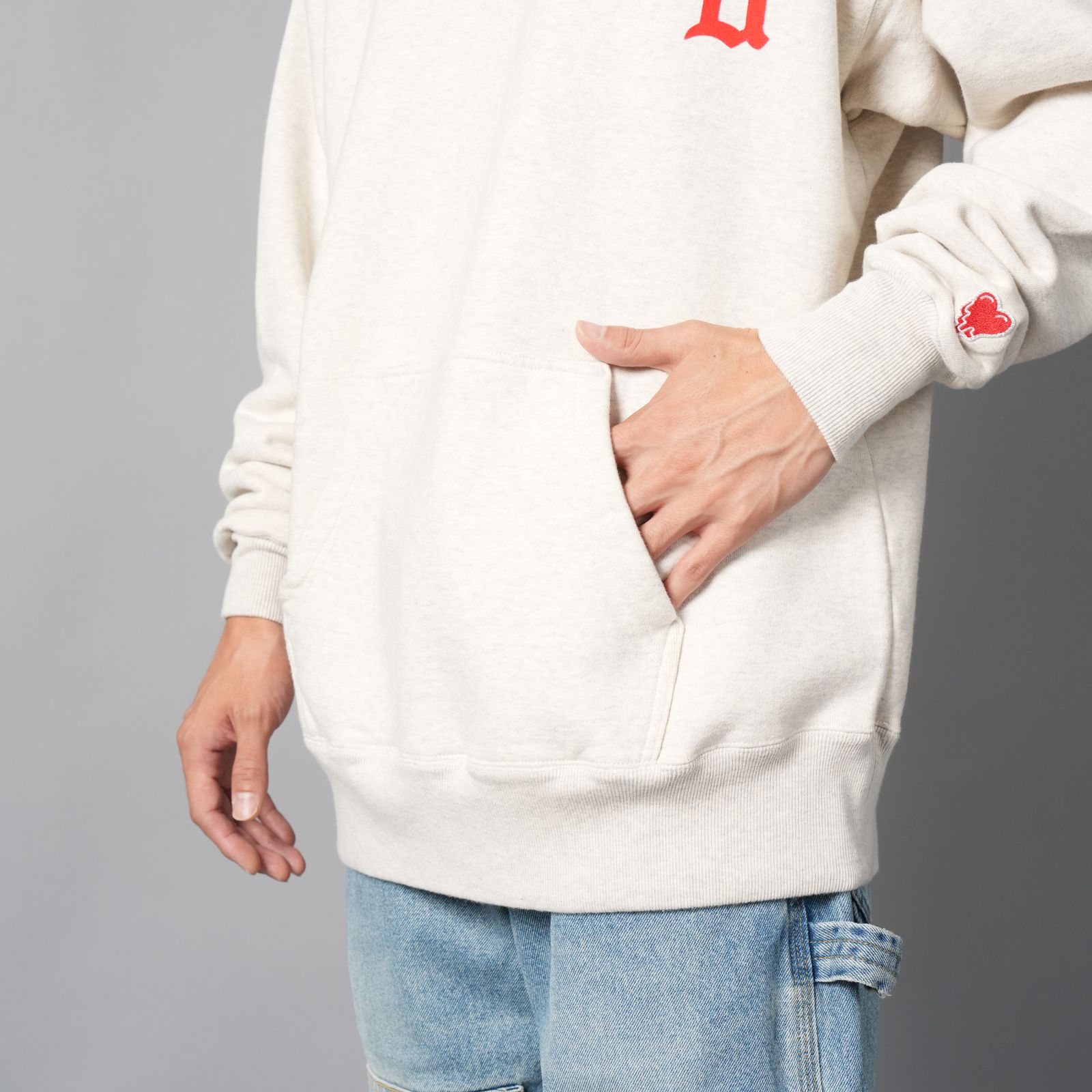 【コラボ】EU-HR1-0000-C02 / EU LOGO CL HOODIE / パーカー・プルオーバフーディー (アイボリー)