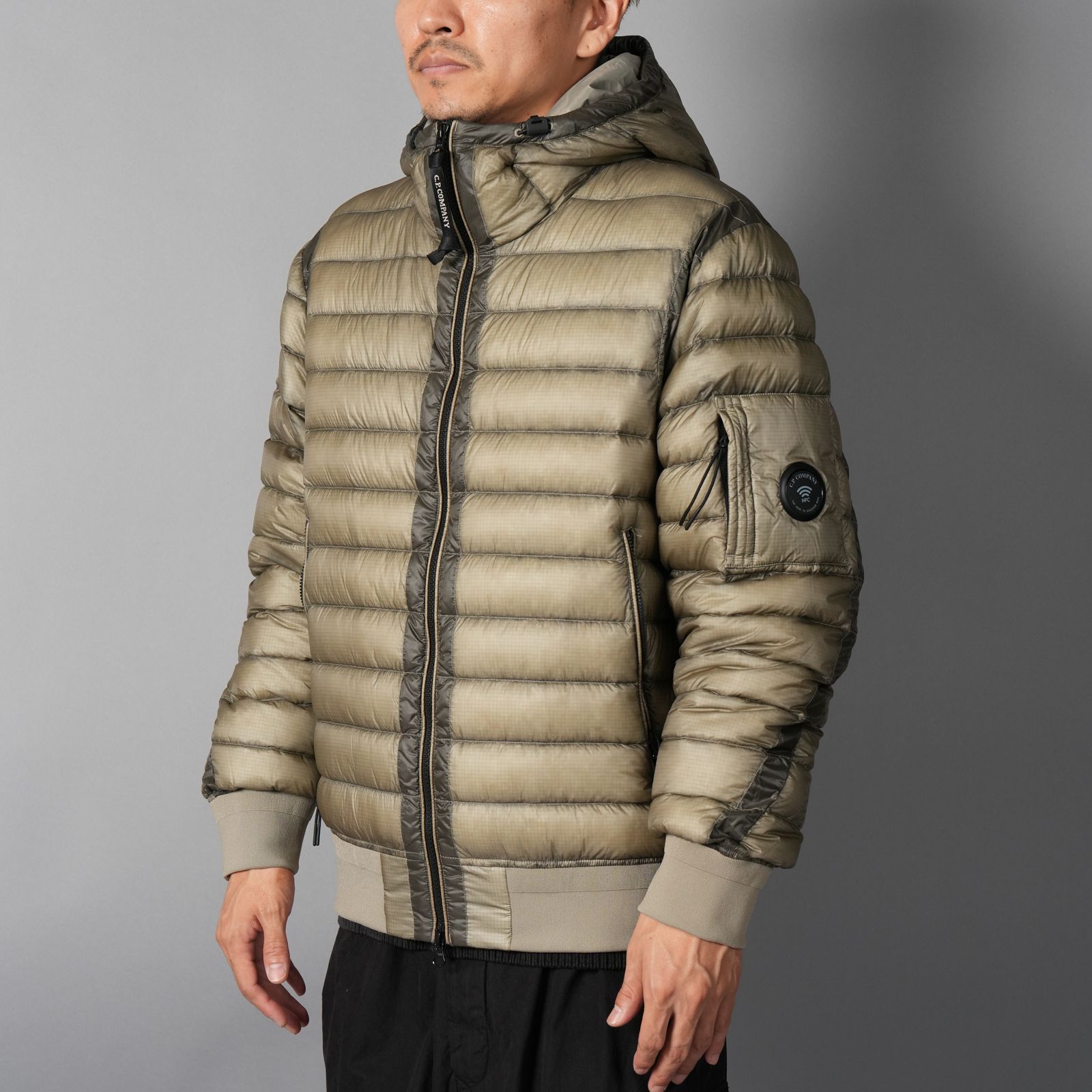 【残りわずか】D.D. Shell Hooded Lens Down Jacket / フーデッド レンズ ダウンジャケット (フォールンロック)