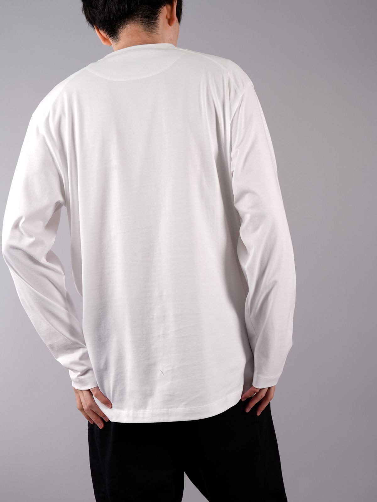M CLASSIC CHEST LOGO LS T  / クラシック チェスト ロゴ ロングスリーブ Tシャツ (ホワイト)