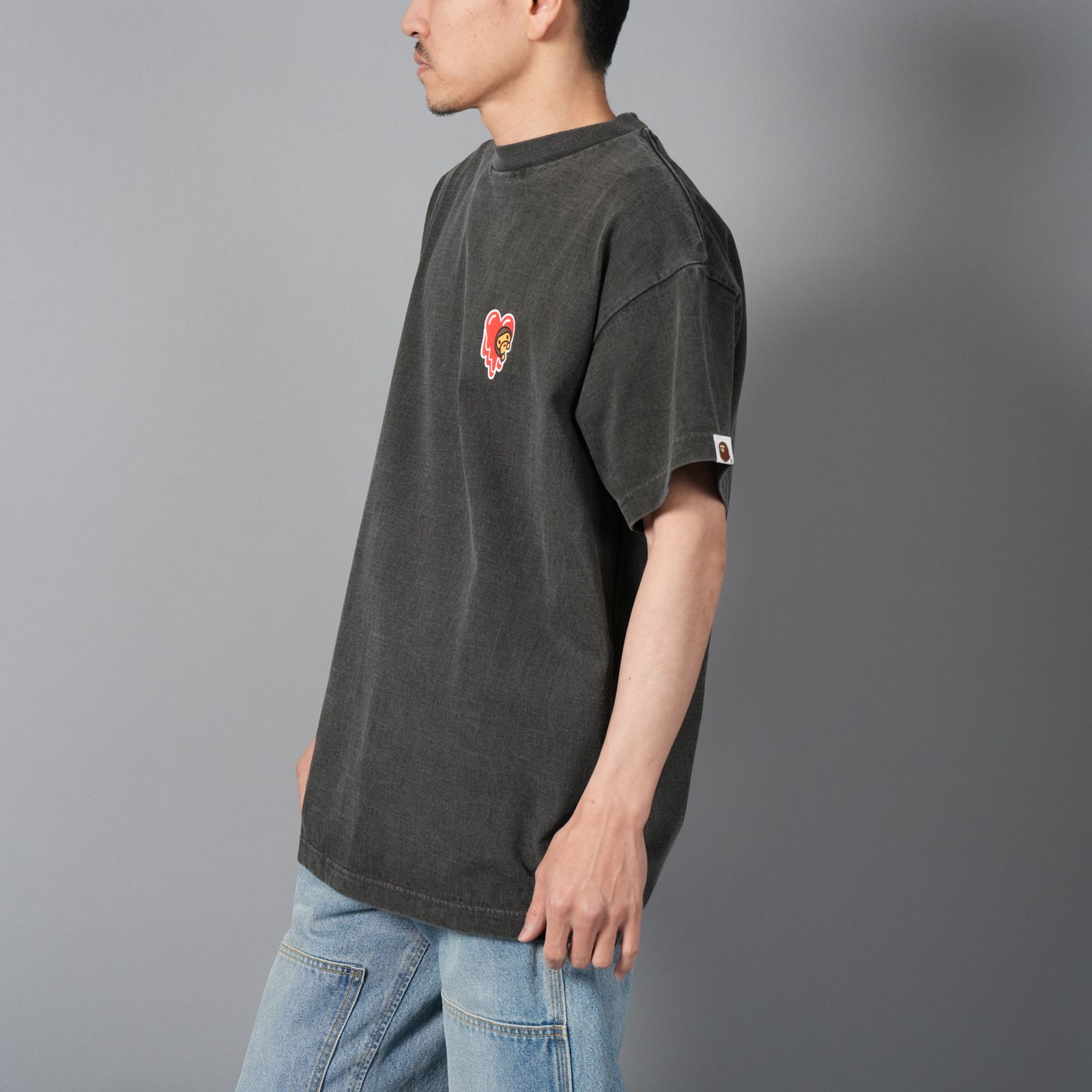【ラスト1点】【コラボ】EU-HR8-0000-C33 / EU MILO SS TEE/ BLACK / Tシャツ (ブラック)