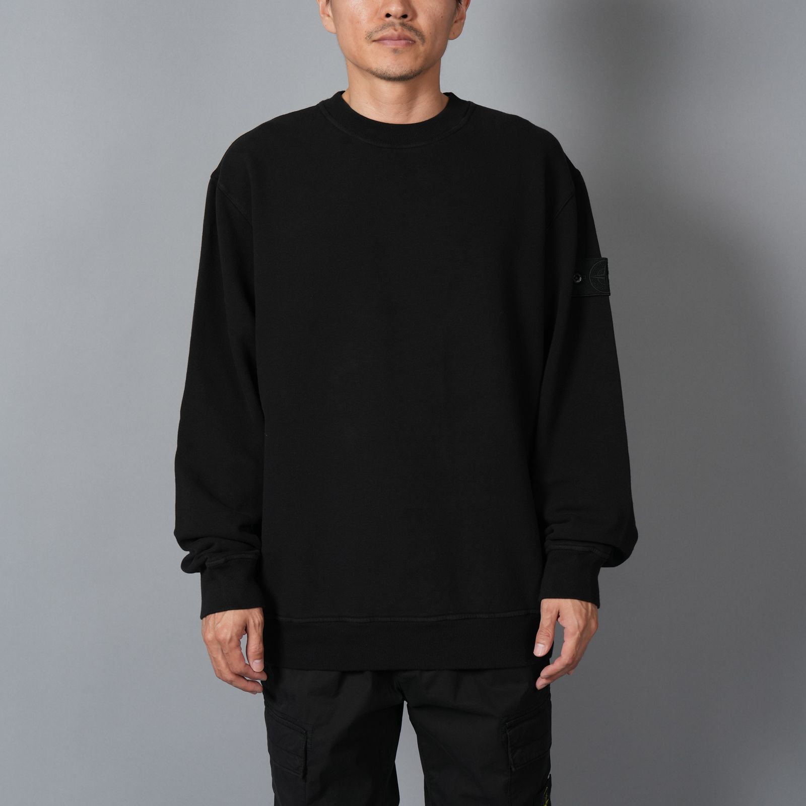 6100069 STRETCH COTTON FLEECE_STONE ISLAND GHOST / トレーナー・クルーネックスウェット (ブラック)
