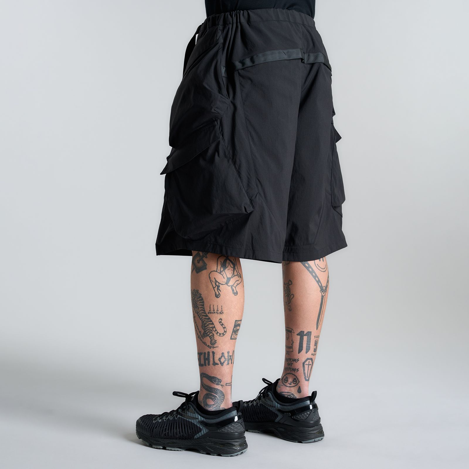 ACRONYM - SP56A-M / NYLON STRETCH DOUBLE CARGO SHORT PANT ACRONYM - SP56A-M / NYLON STRETCH DOUBLE CARGO SHORT PANT