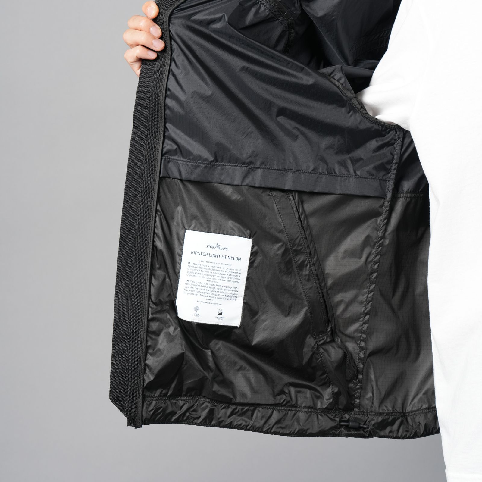 STONE ISLAND - Q100008 / RIPSTOP LIGHT HT NYLON / ナイロン