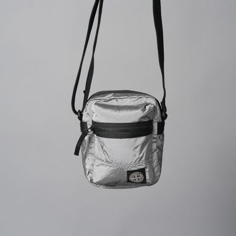 【再入荷】9200015 / COATED NYLON METAL IN ECONYL® / ポーチバッグ [ナイロンメタル](パールグレー)