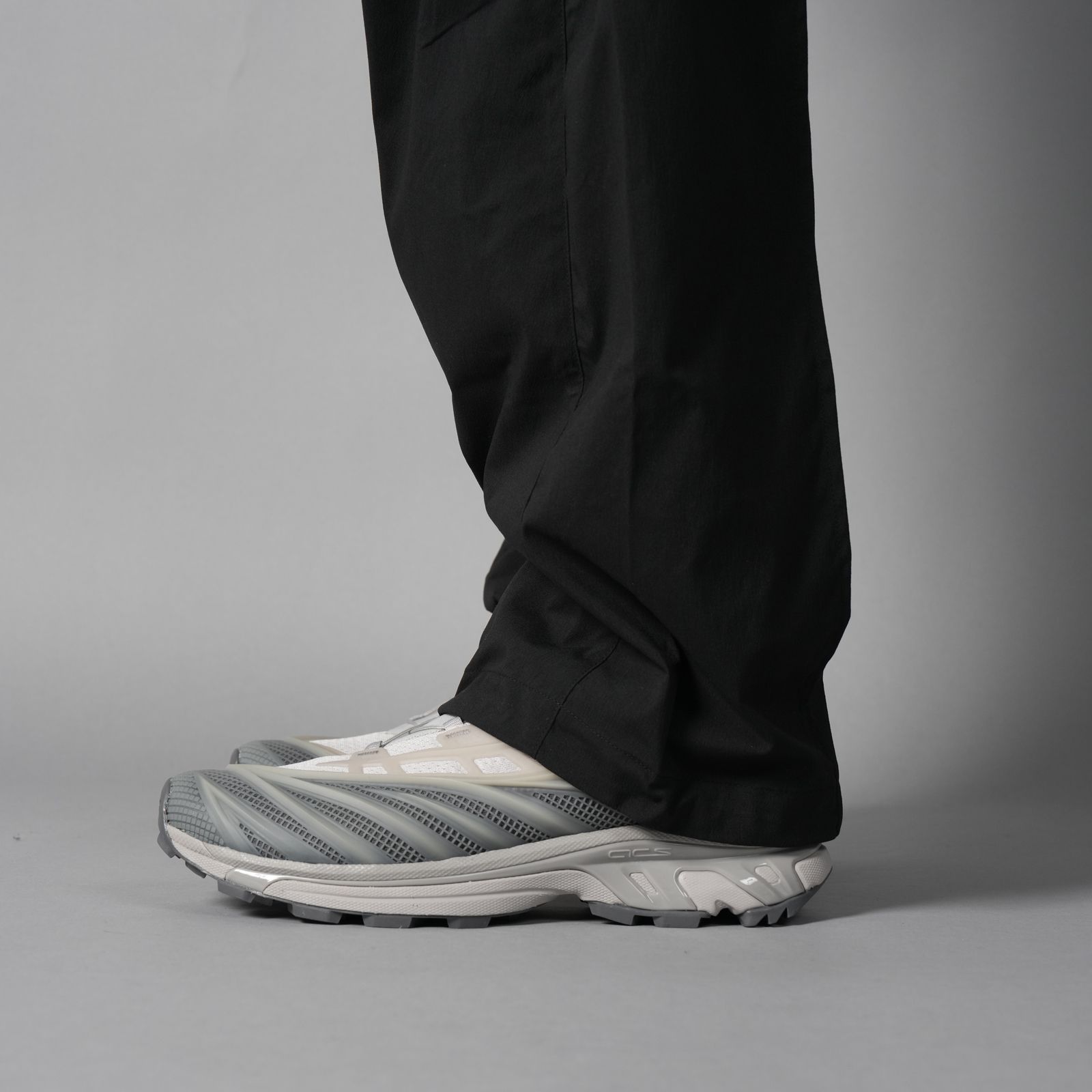 P63-E  / ENCAPSULATED NYLON DRAWCORD PANT [ストレートフィット](ブラック)