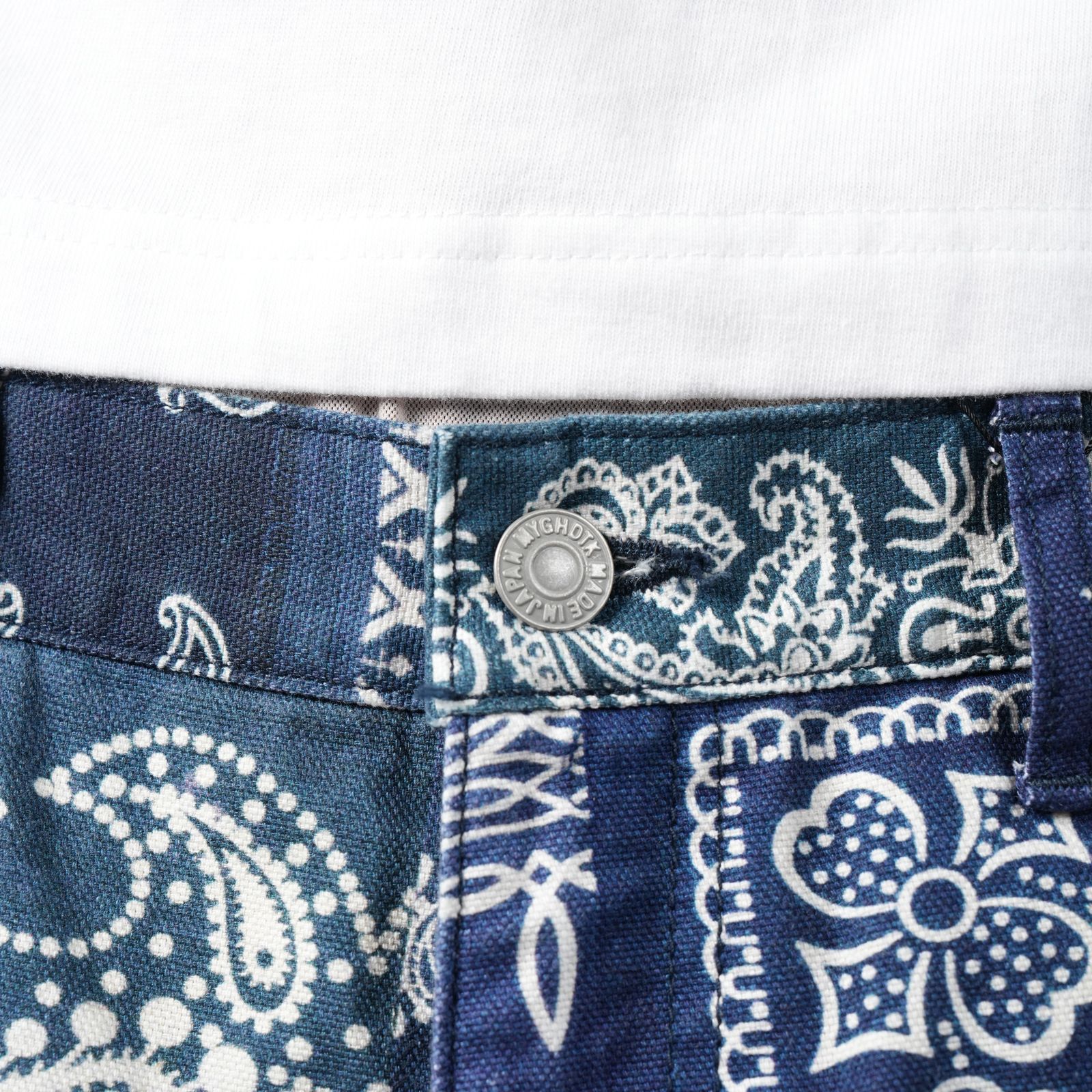 バンダナパッチワーク柄パンツ ブルー系 バンビ27 MIYAGIHIDETAKA - 【残りわずか】Bandana pants / バンダナ