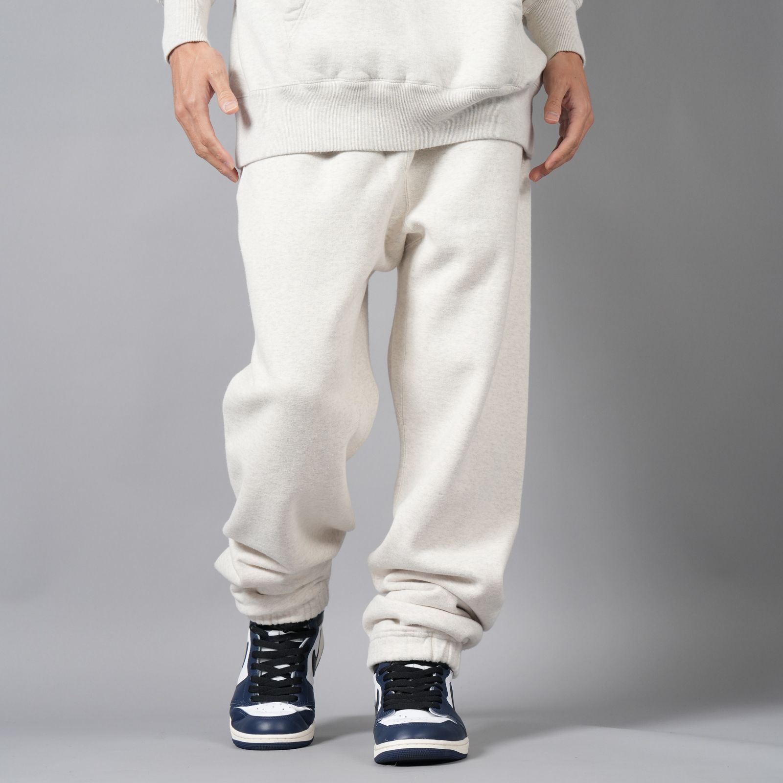 LASTMAN - 【ラスト1点】EMBROIDERED SWEAT PANTS 