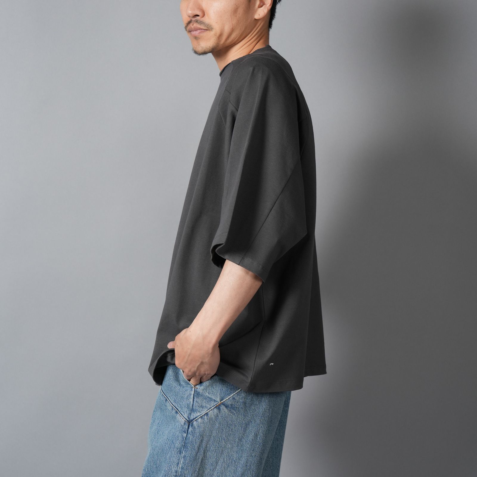 BOX CUT TEE / ボックスカットTシャツ (ミッドナイト)