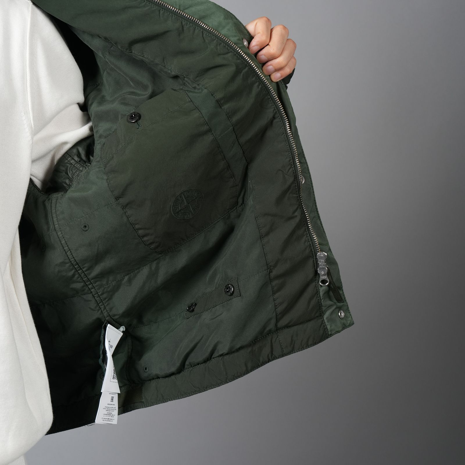 【ラスト1点】Q100015 LIGHT COMPACT TOUCH POLY-TC, 60% RECYCLED POLYESTER / ジャケット (ジュニパー)