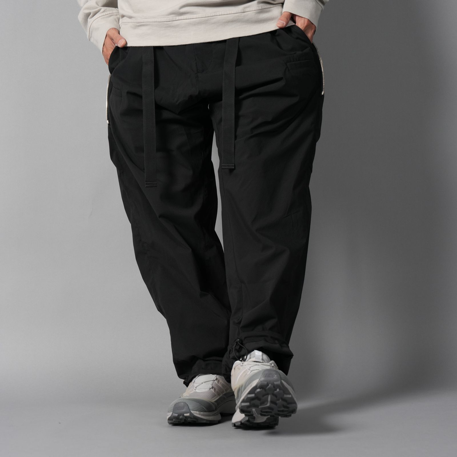 P63-E  / ENCAPSULATED NYLON DRAWCORD PANT [ストレートフィット](ブラック)