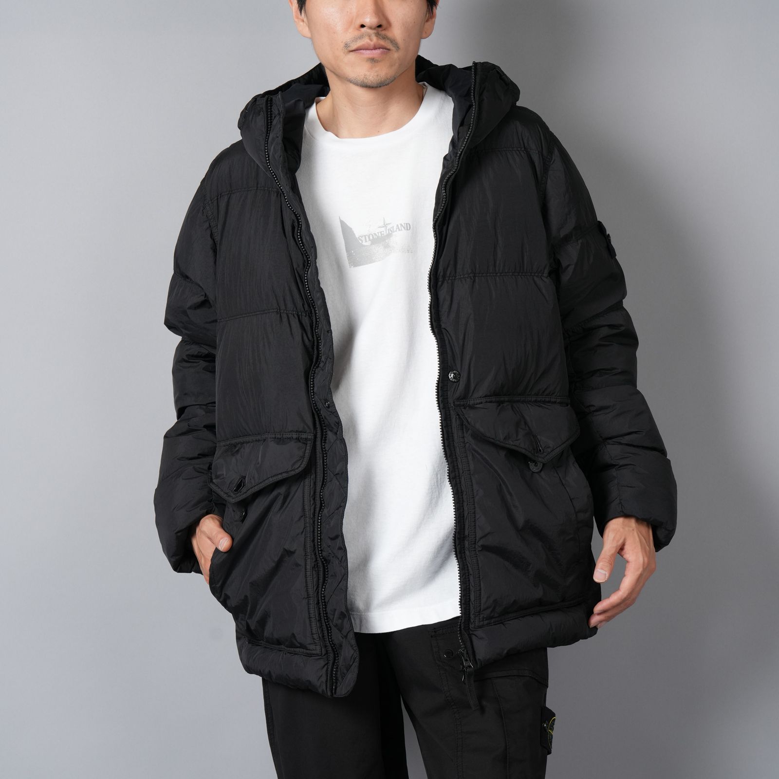 STONE ISLAND - 40723 / GARMENT DYED CRINKLE REPS RECYCLED NYLON DOWN /  ダウンジャケット [ガーメントダイ] (ブラック) | Confidence