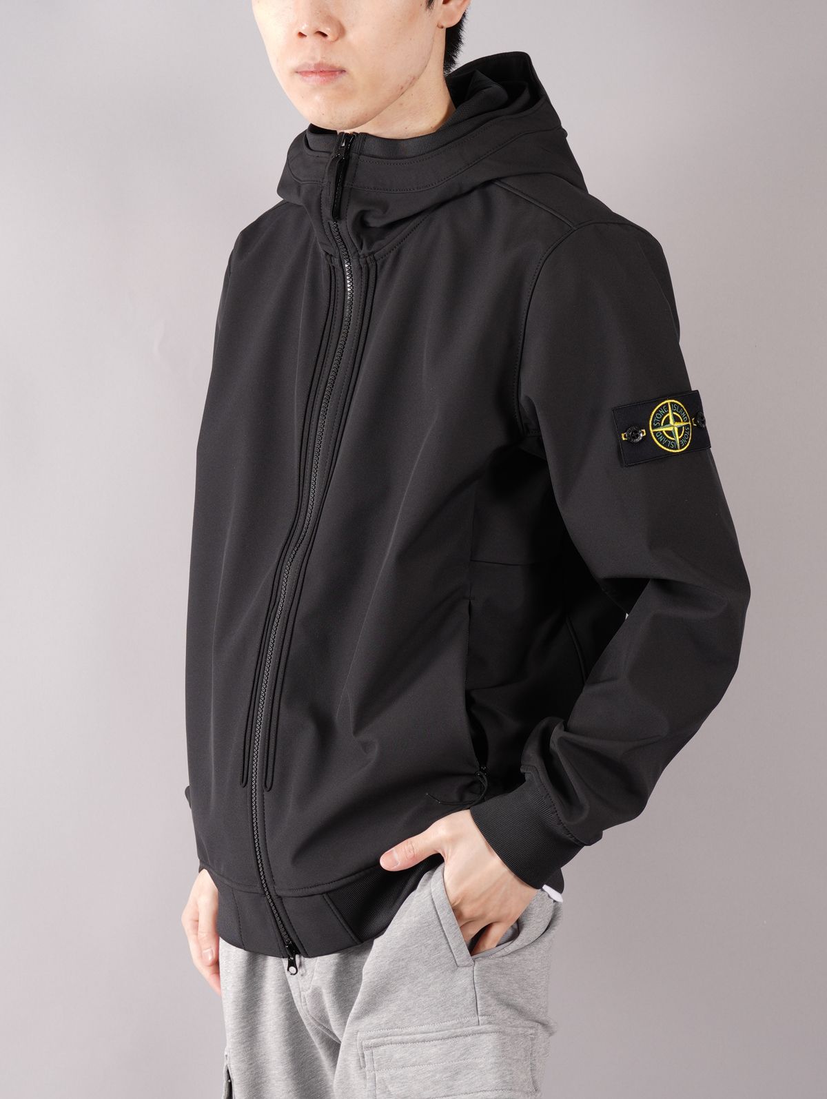 サントスピンク STONE ISLAND ソフトシェルジャケット - 通販