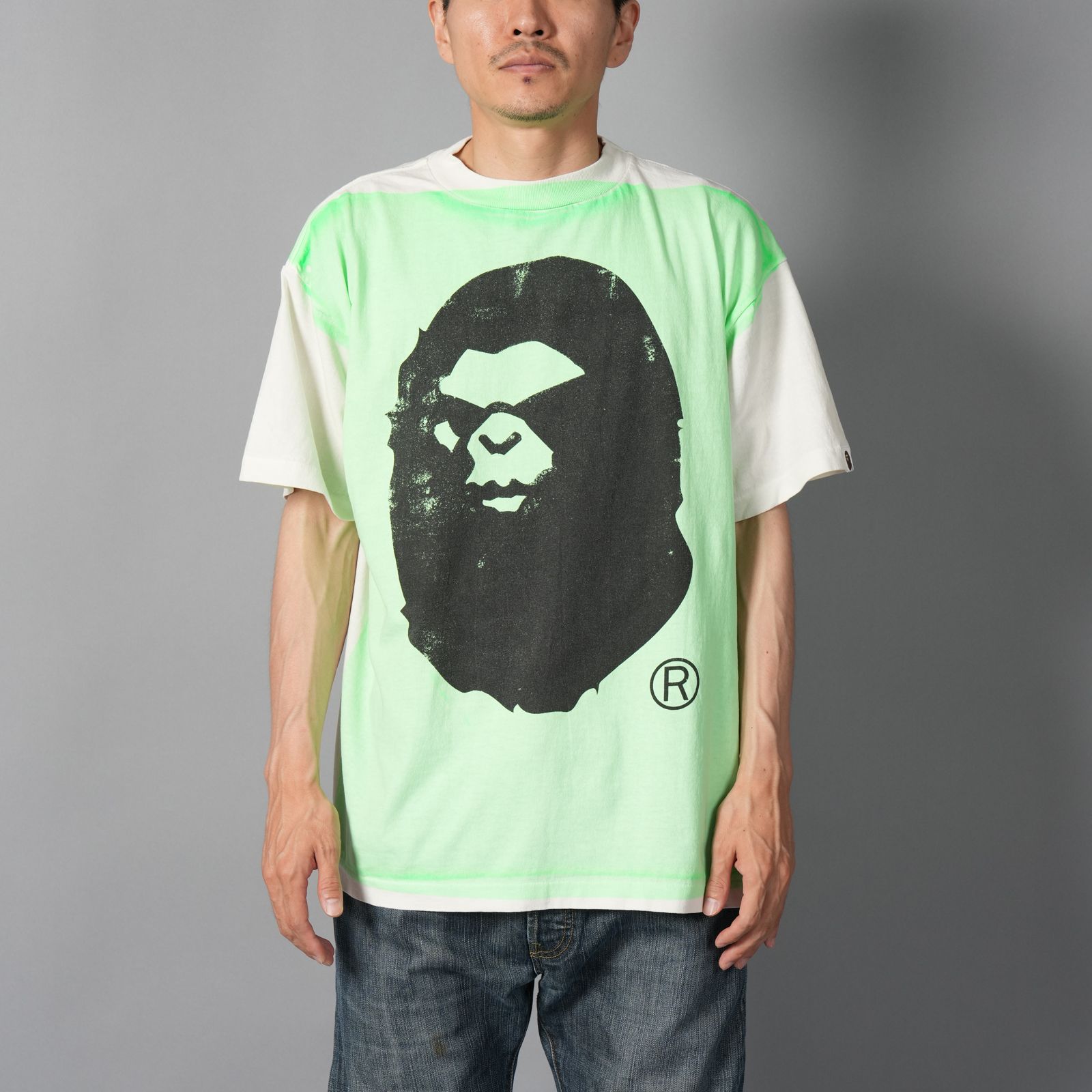 【残りわずか】【コラボ】SM-HR1-0000-C34 / BAPE_SS TEE / HANDPRINT / Tシャツ (ホワイト/グリーン)