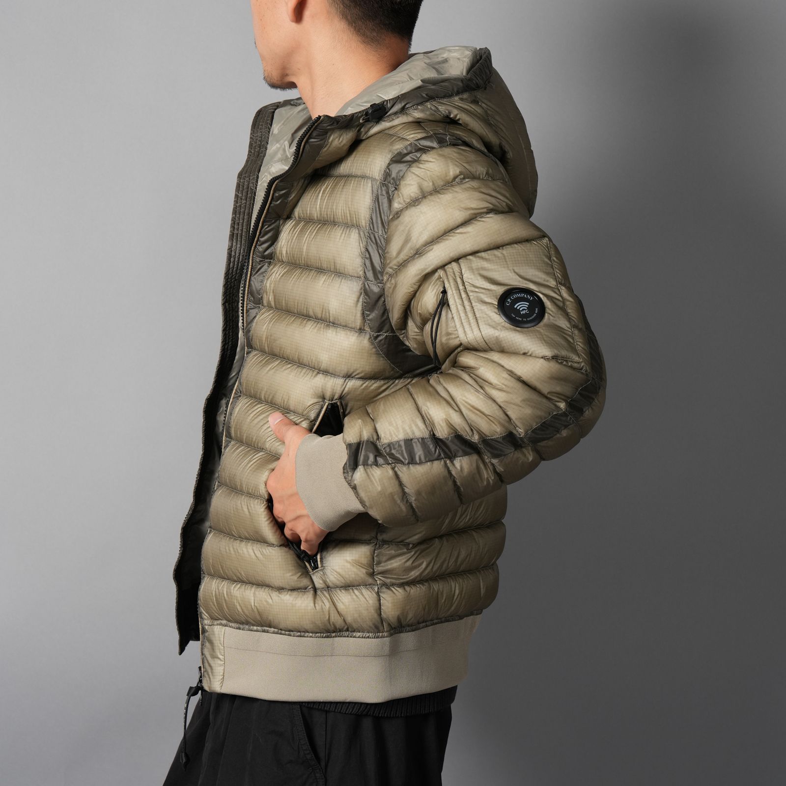 【残りわずか】D.D. Shell Hooded Lens Down Jacket / フーデッド レンズ ダウンジャケット (フォールンロック)