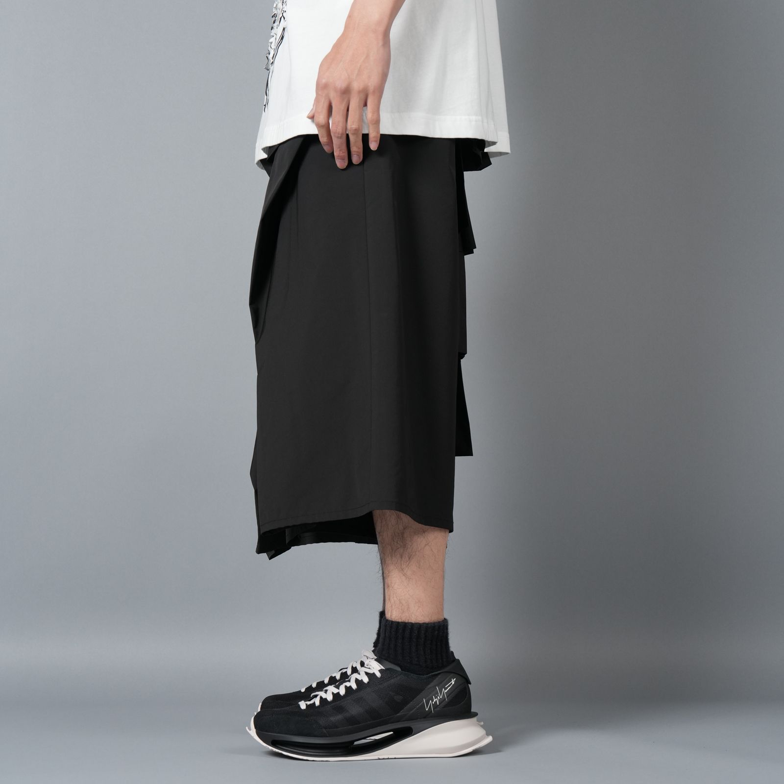 【ラスト1点】RUFFLE SHORTS  / ラッフルショーツ (ブラック)