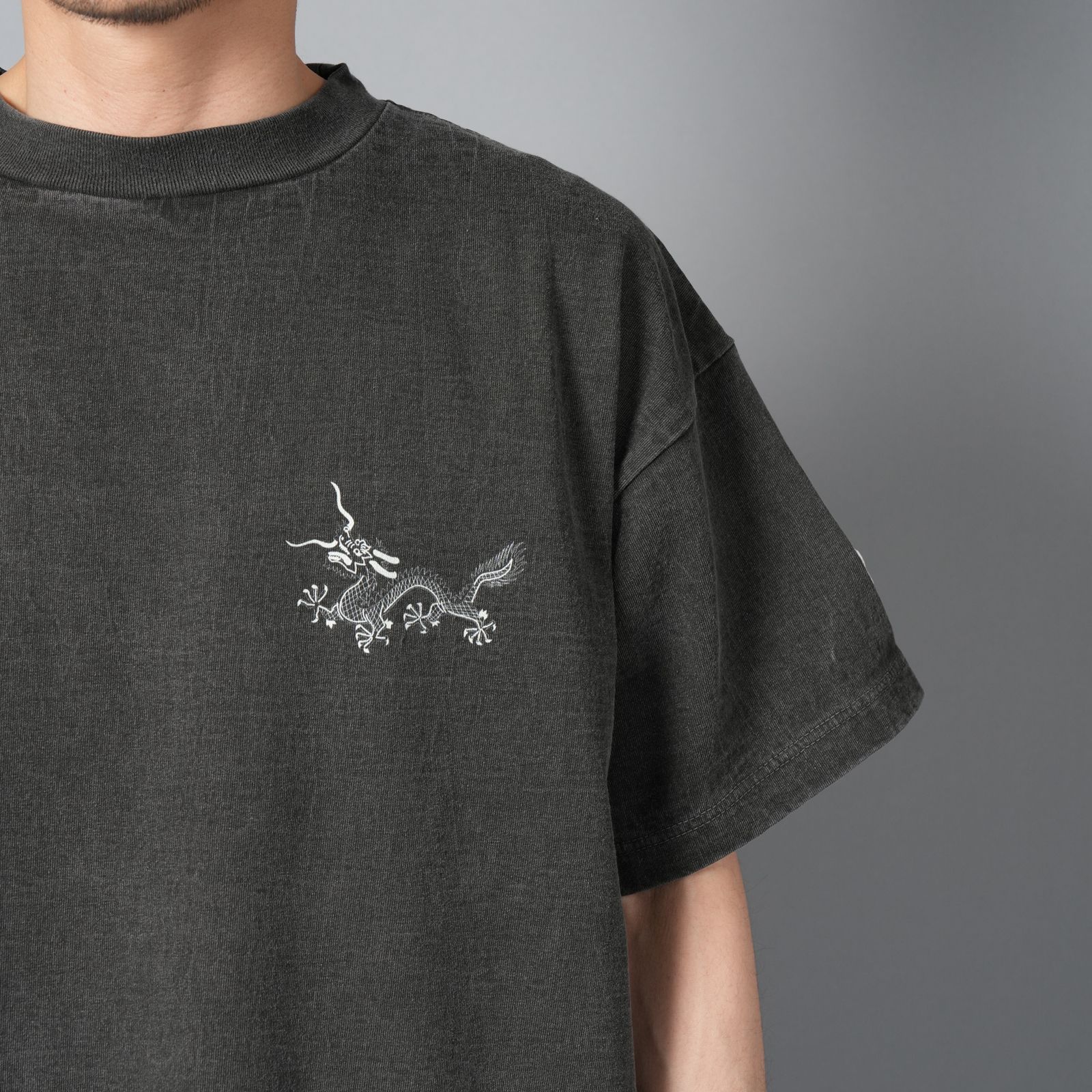 Emotionally Unavailable - EU-HR8-0000-068 / EU DRAGON SS TEE