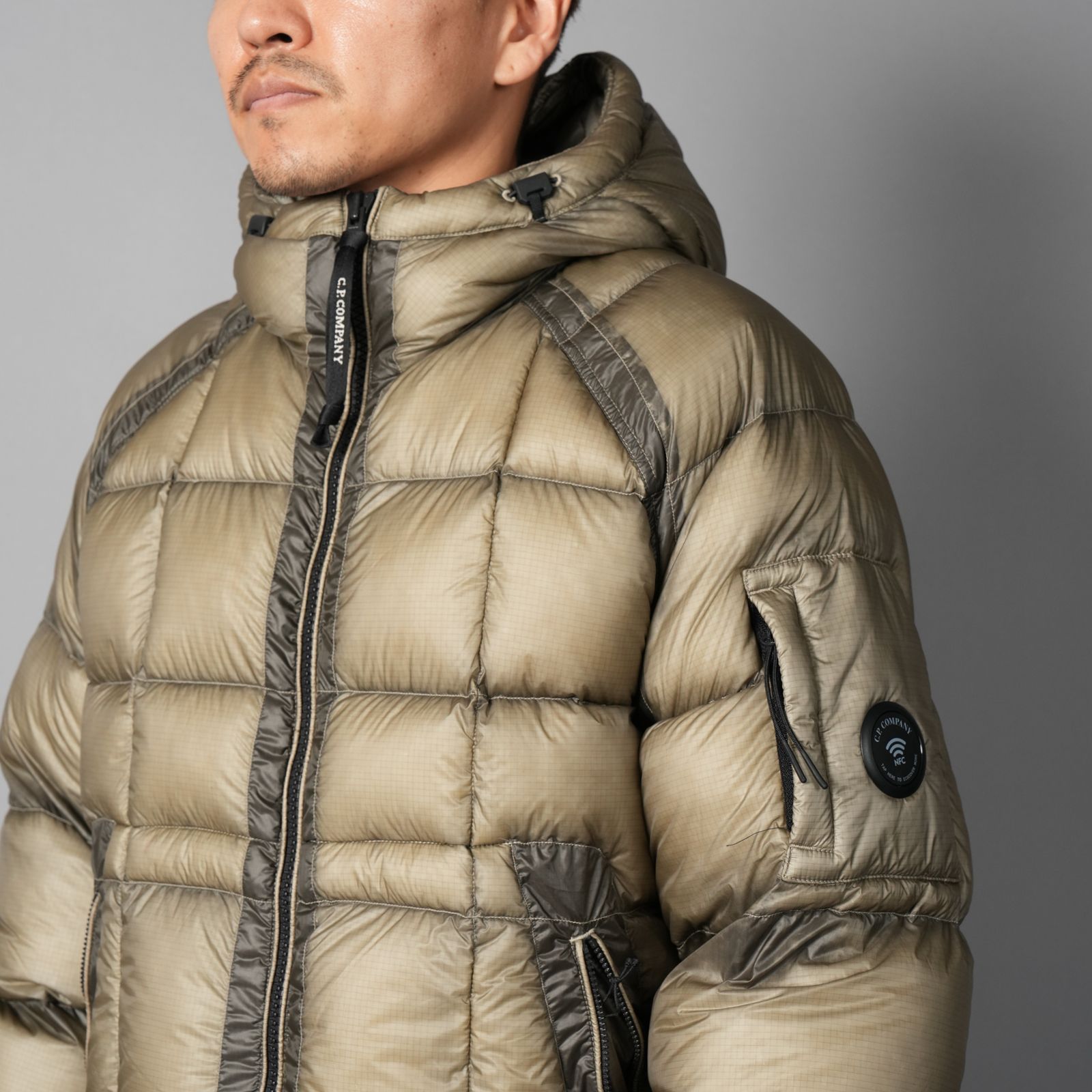 【残りわずか】D.D. SHELL HOODED DOWN JACKET / フーデッド ダウンジャケット (フォールンロック)