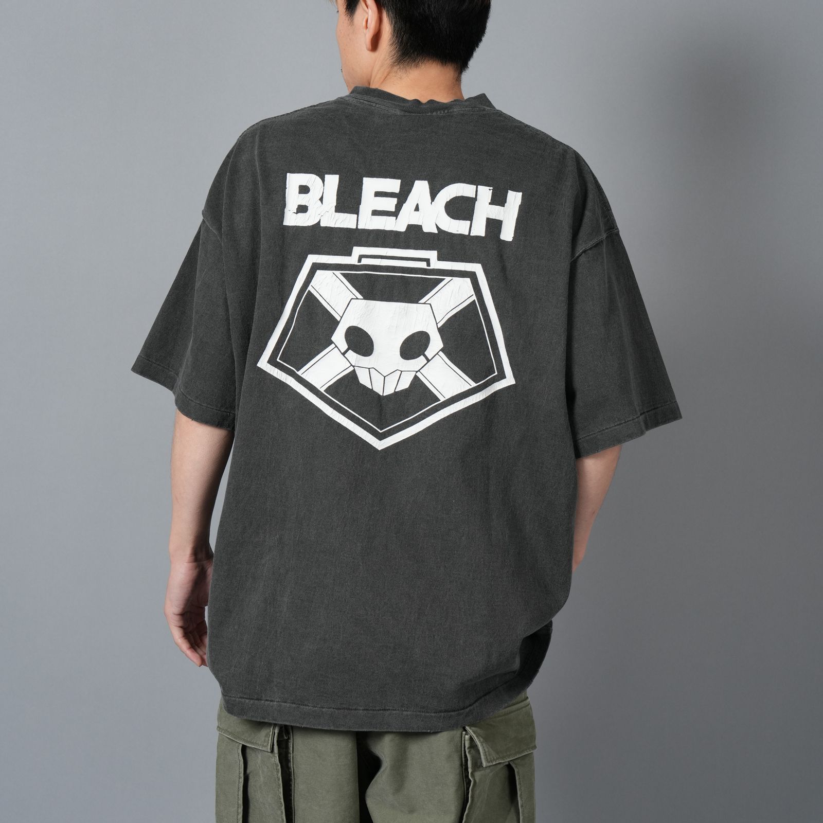 【ラスト1点】[BLEACH / ブリーチ]  TBLM24AM001 / S/S T-Shirt (ICHIGO) / Tシャツ (ブラック)