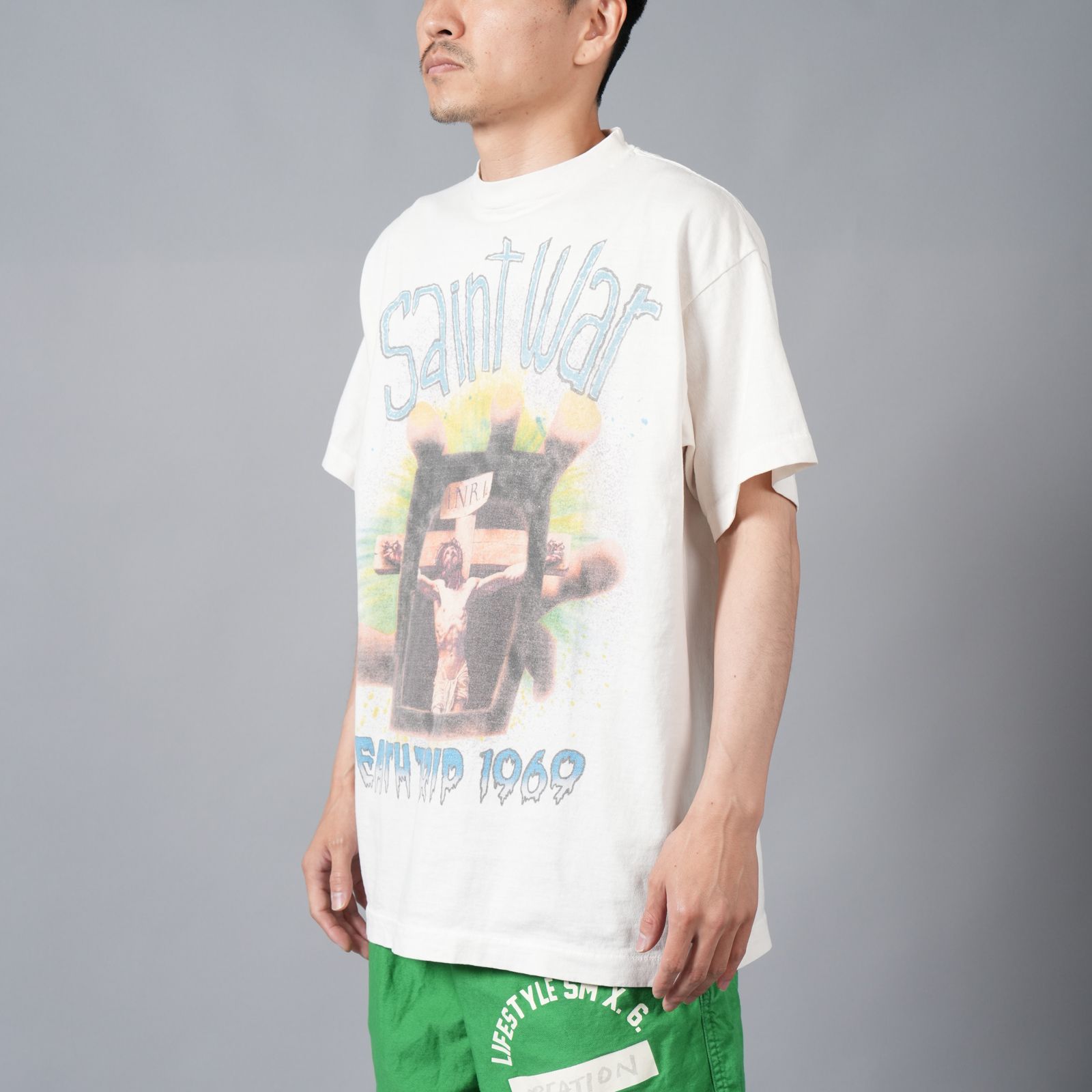 【ラスト1点】[4月27日(土)10時発売!!] SM-YS8-0000-007 / SS TEE / SAINT WAR / WHITE / Tシャツ (ホワイト)