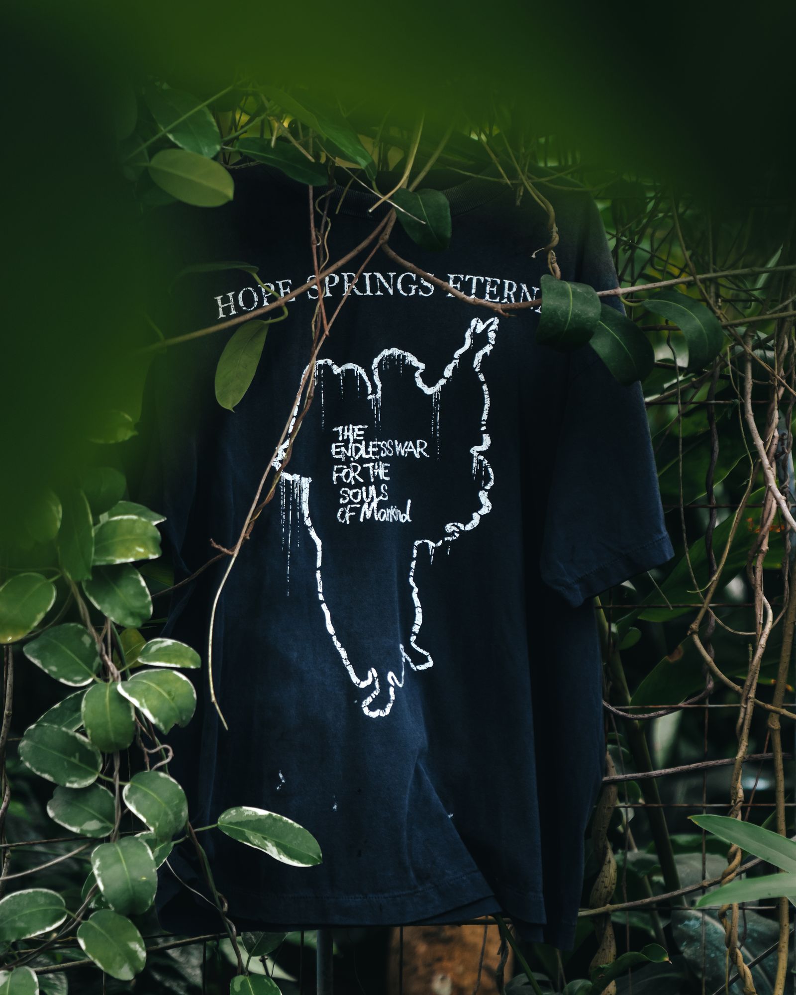 SAINT M×××××× - SM-HR8-0000-006 / SS TEE / HOPE SPRING