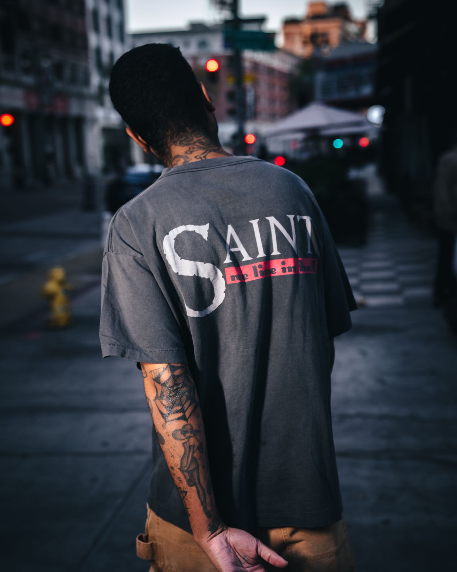 Saint Mxxxxxx 23ss Tシャツ WE LIVE HELL | www.innoveering.net