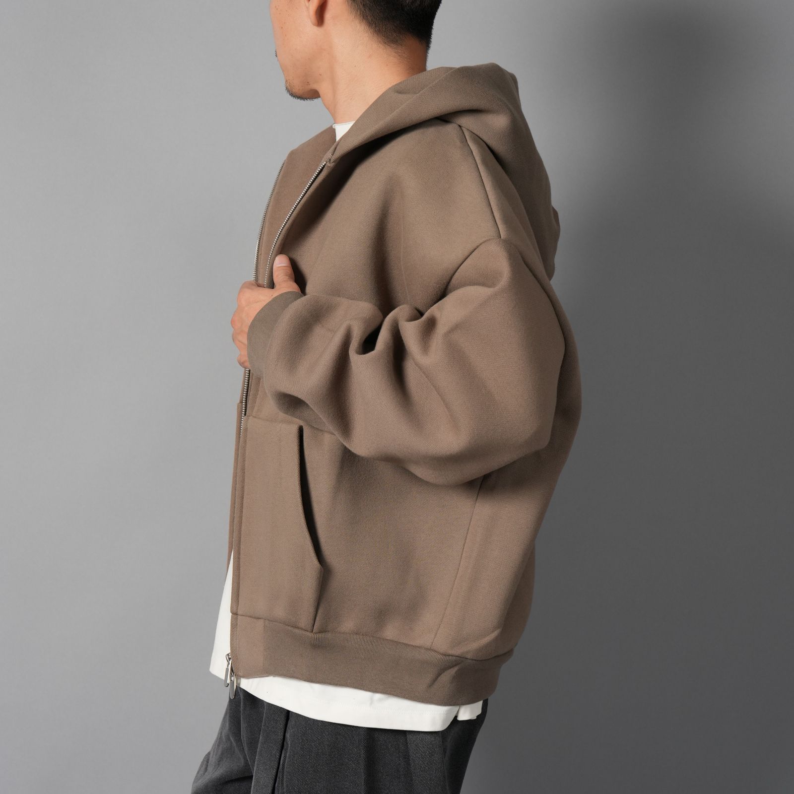 V2 ZIPPED HOODIE  / ジップフーディー (デューン)