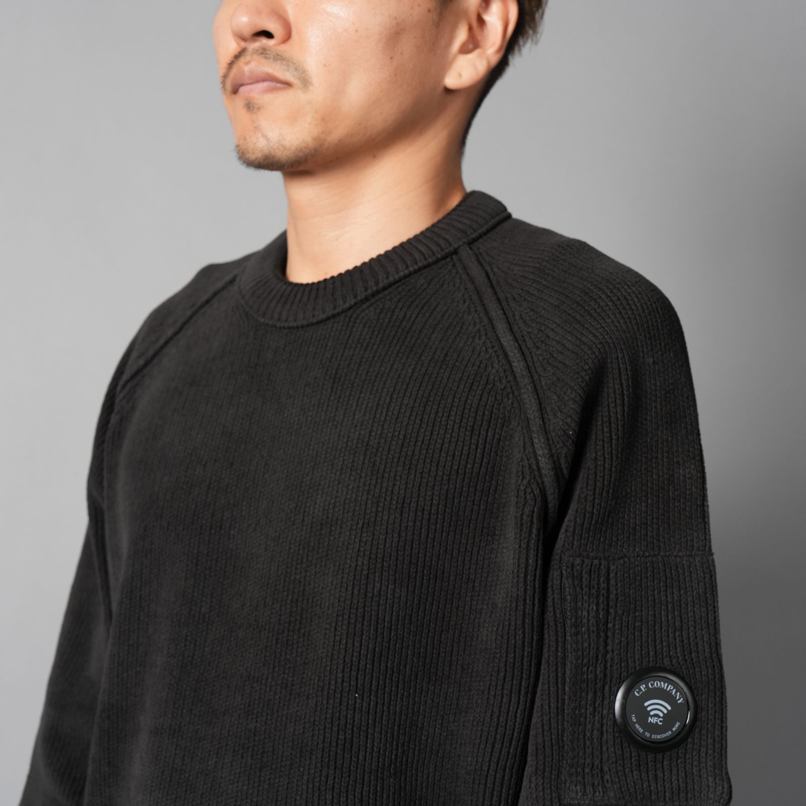 CHENILLE COTTON CREWNECK LENS SWEATER / クルーネック レンズセーター (ブラック)