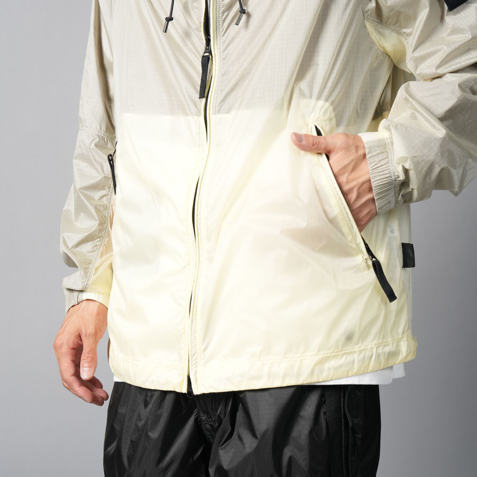 Q100008 / RIPSTOP LIGHT HT NYLON / ナイロンジャケット [コーデュラ][リップストップ](ベージュ)