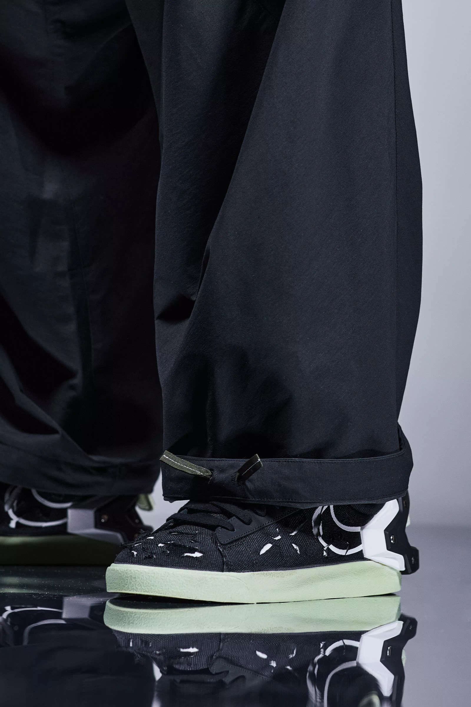 【ラスト1点】P30AL-E / Encapsulated Nylon Ultrawide Drawcord Cargo Trouser Gen. 1 / ナイロン ウルトラワイド ドローコード カーゴトラウザー [ウルトラワイドフィット](ブラック)