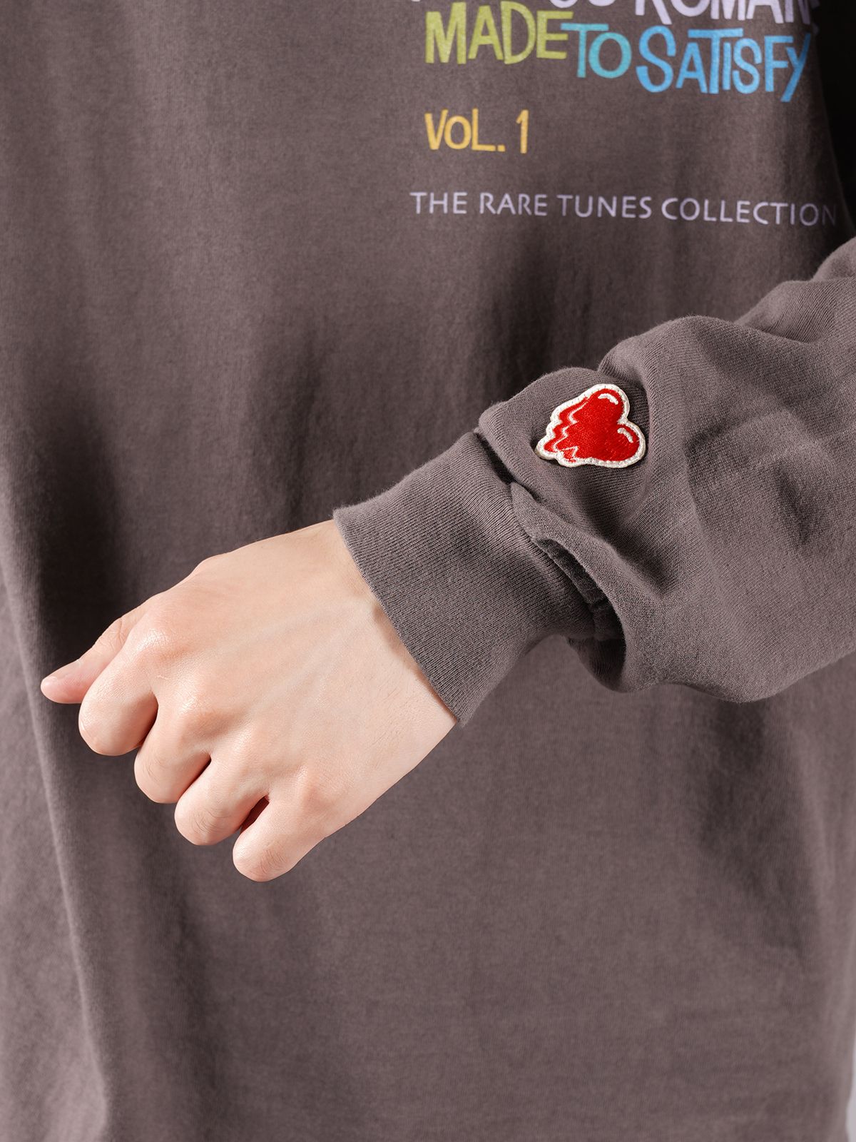 EU-A21-0000-001 / LS TEE EU HP / ロングスリーブ Tシャツ (ブラック)